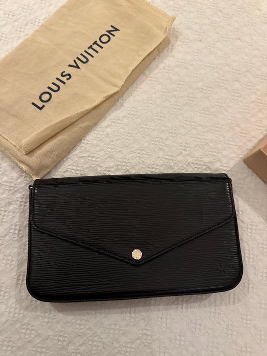 Louis Vuitton Pochette Félicie in black Epi leather with a silver-tone chain strap